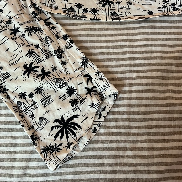 Zara Vacay 2 Piece Set - Picture 4 of 5